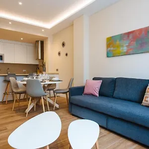 Apartamento Magno San Martín Terrace, Sevilha